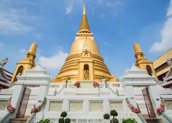 Bangphlat Resort Bangkok