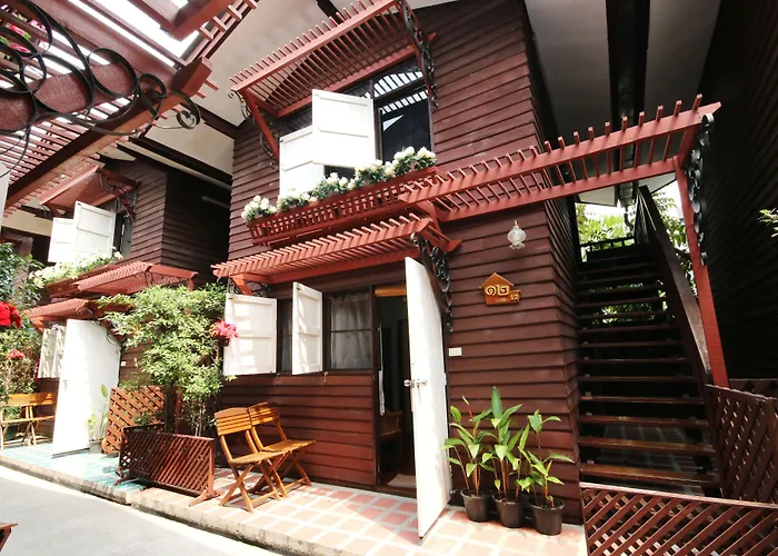Bangphlat Resort Bangkok