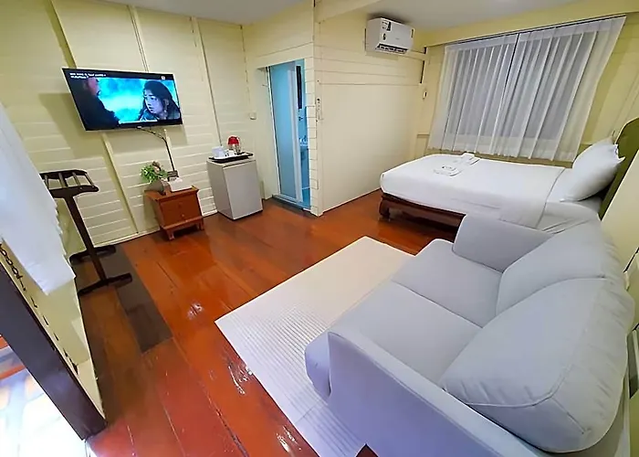 Resort Bangphlat 3*