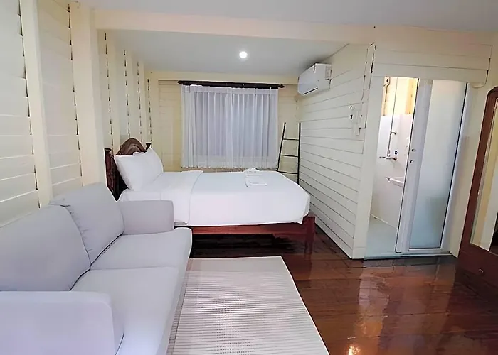 Bangphlat Resort